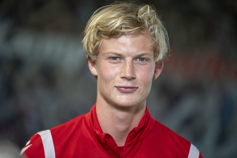 Malthe Højholt har ikke travlt med at komme væk fra AaB, hvor han elsker at være. Arkivfoto: Martél Andersen <i>Foto: Martél Andersen</i>
