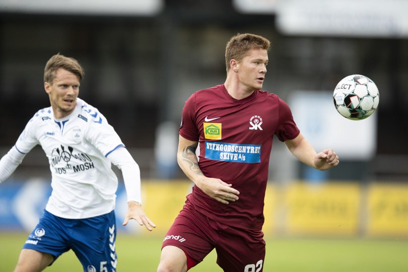 Mads Eriksen (tv.) skal spille for Hobro IK i foråret. Arkivfoto: Frank Cilius/Ritzau Scanpix <i>Ritzau Scanpix</i>