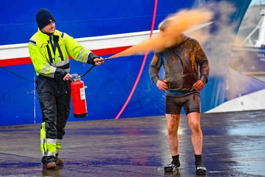 Kanel kan også fyldes på pulverslukkere. Foto: Ole Iversen