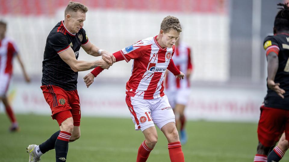 Kasper Kusk fik spilletid i nogle af testkampene i løbet af vinteren, men til søndagens superligakamp var han helt valgt fra. Arkivfoto: Lars Pauli <i>Foto: Lars Pauli</i>
