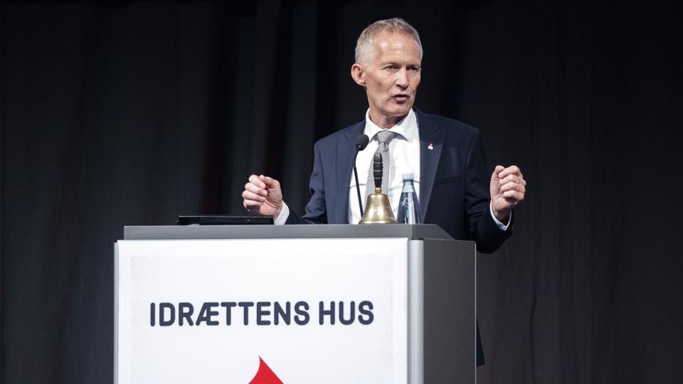 - Der er momentum i det her nu. Der er rigtig mange forbund, ikke kun i Danmark, men på verdensplan, der går ud og påvirker deres internationale forbund, og der er også en hel del internationale forbund, der har meldt skarpt ud, siger Hans Natorp. (Arkivfoto) <i>Martin Sylvest/Ritzau Scanpix</i>