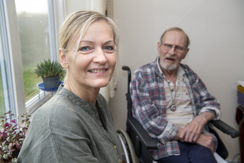 Relationsmedarbejder Maj-Britt Sørensen har gjort en forskel for Flemming Laursen følelse af ensomhed. Foto: Bente Poder <i>Foto: Bente Poder</i>