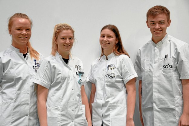 Mia Asp Vejling Andersen (ansat i Aalborg Kommune) , Emma Katrine Guldberg (ansat i Aalborg Kommune) gik videre til DM i Skills. Malika Christensen (ansat i Hjørring Kommune) og Mathias Mathias Vestergaard Jørgensen (ansat i Frederikshavn Kommune) deltog også i den regionale konkurrence. Privatfoto