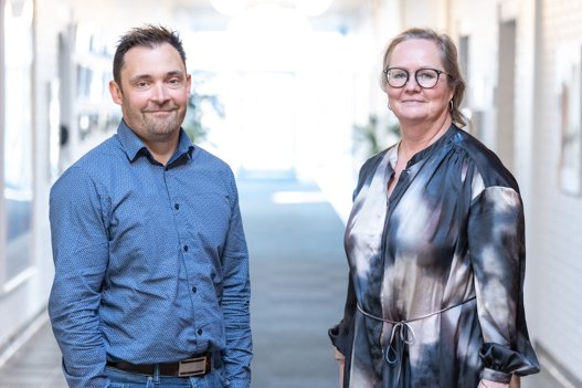 Uddannelsesleder Peter Toftemark og Rektor Rikke Palmgren på Aalborg Tekniske Gymnasium. Foto: TECHCOLLEGE.