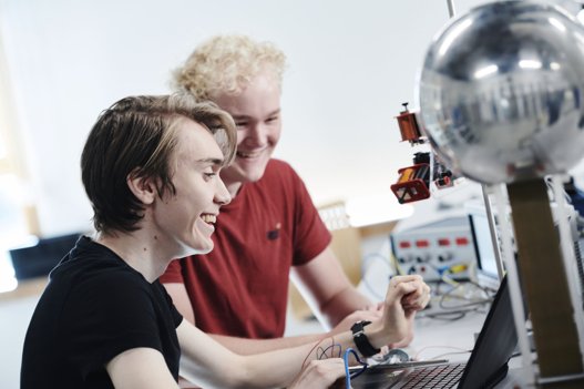 Fra studieretningen Fysikkens Verden. Foto: TECHCOLLEGE.