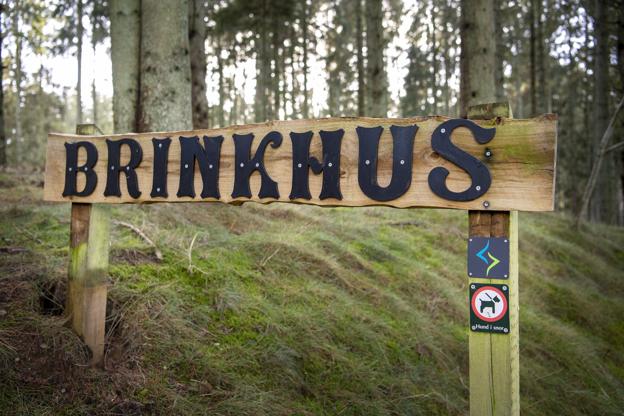 Brinkhus er et tidligere militærområde, men er nu eget af Frederikshavn Forsyning. Med den nye sti er det første gang, at området er forbundet til andre dele af Tolne Naturpark.