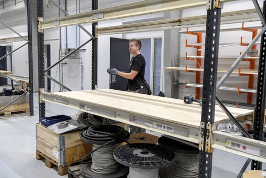 Der indrettes centrallager for el-teknik på matriklen i Brønderslev.