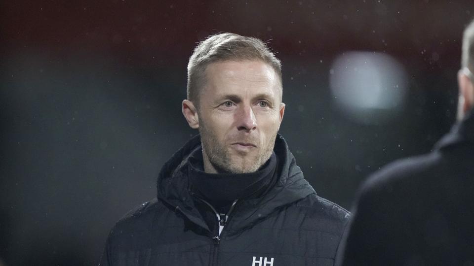 Henrik Hansen tror fuldt og fast på, at Sønderjyske overlever i Superligaen, selv om klubben ikke har vundet i ti kampe. <i>Claus Fisker/Ritzau Scanpix</i>