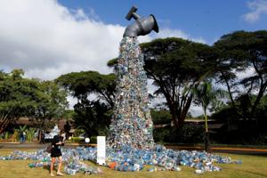 FN-lande lover aftale for at bekæmpe plastikforurening