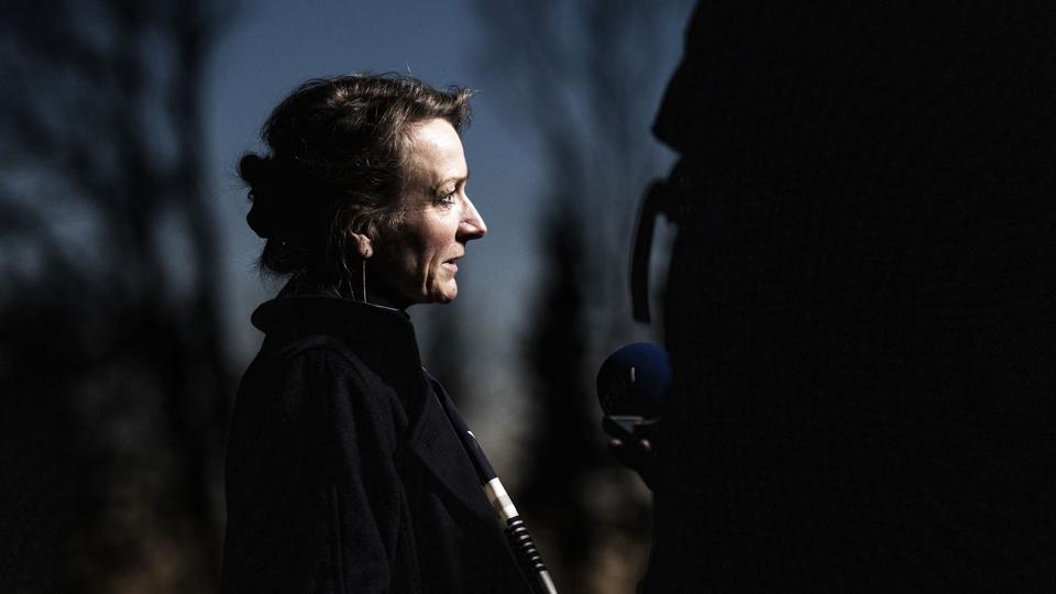 Retten fratager ikke det danske statsborgerskab fra Jacob Mohamed, men idømmer ham seks års fængsel. Hans forsvarer, Karoline Normann (på billedet), er lettet over det, men ikke tilfreds med, at han er fundet skyldig. <i>Ólafur Steinar Rye Gestsson/Ritzau Scanpix</i>