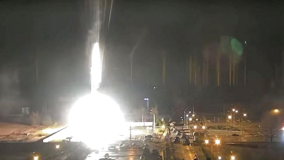 Torsdag aften angreb russiske styrker Europas største atomkraftværk, der ligger i Ukraine. Fredag har de taget kontrol over værket. (Arkivfoto). <i>Zaporizhzhya Npp/Reuters</i>
