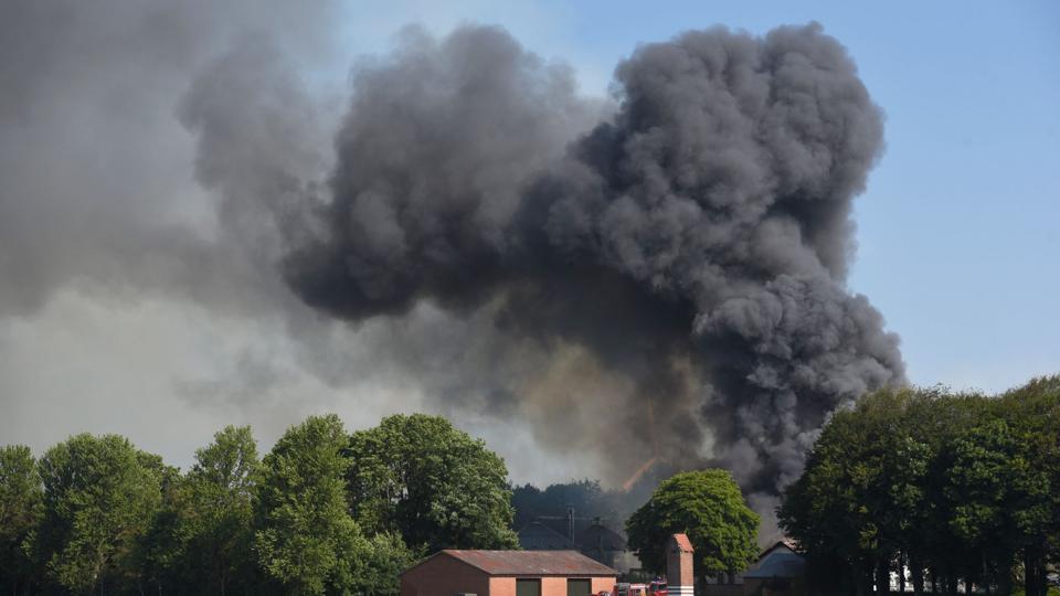 Røgfanen fra branden kan ses fra Aalborg. Foto: Ole Sanvig Knudsen
