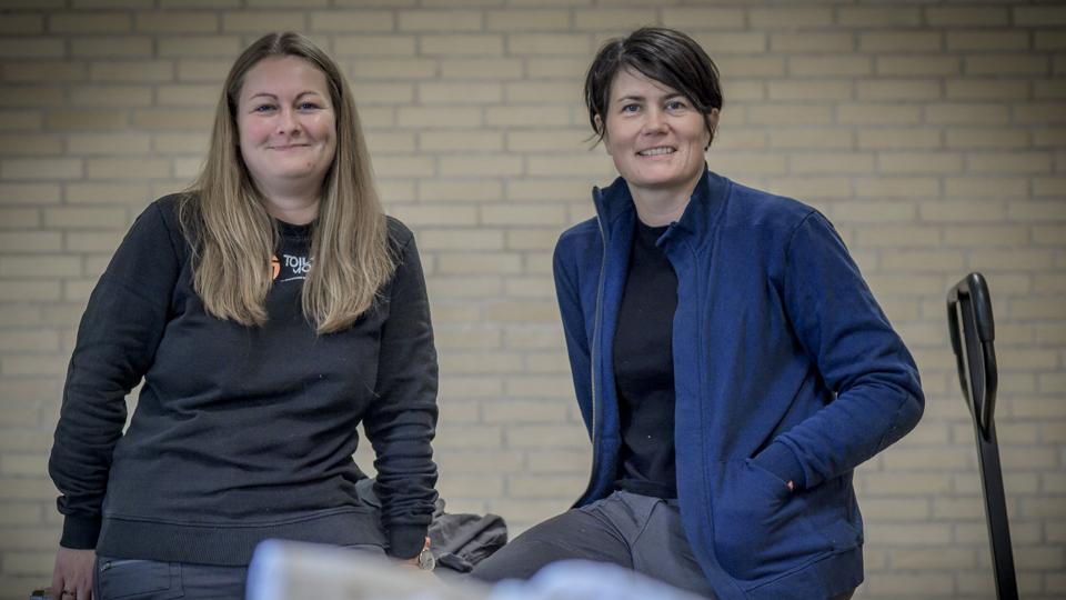 Ida Pedersen (til venstre) og Rikke Bergmann Johansen er henholdsvis produktchef og driftsdirektør i Toil'N'Moil. Foto: Martin Damgård