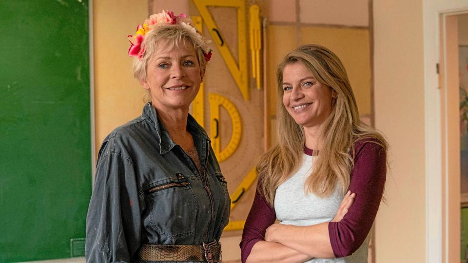 Gerd-med-d (Søs Egelind, th.) passer så godt ind i “Rita”s univers, at man kan undres over, hvorfor hun ikke har været med tidligere. Foto: Per Arnesen/TV 2 <i>Per Arnesen/TV 2</i>