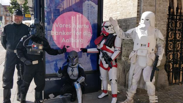 Det koster ikke noget at få Poul Sørensen og de andre fra 501st Legion til at komme forbi i deres Star Wars-dragter. De opfordrer dog til, at man donerer penge til et velgørende formål efter eget valg. Privatfoto