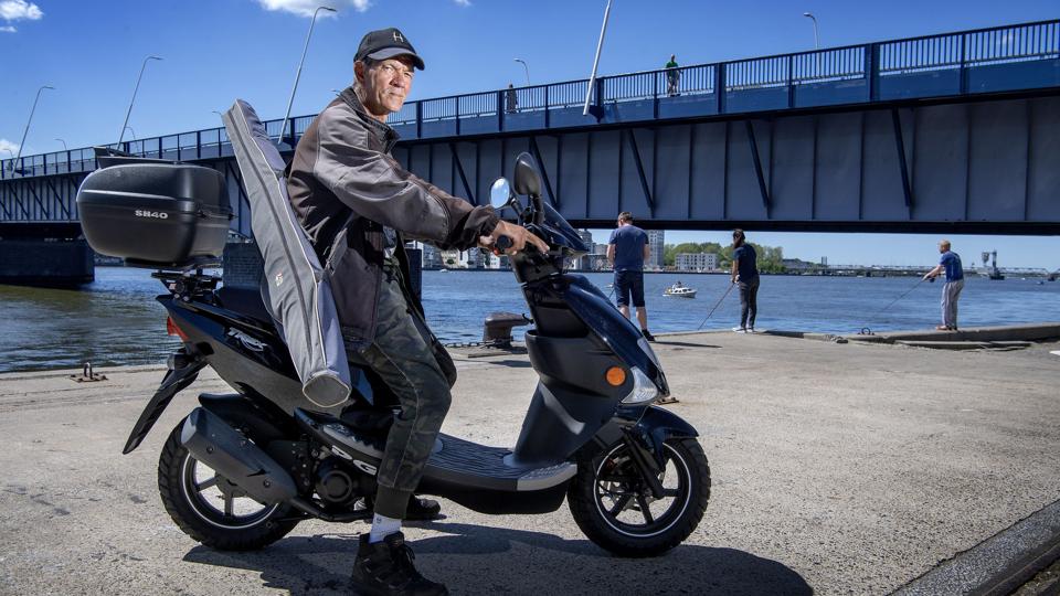 Torben Jensen kørte i perioder næsten dagligt til Nørresundby for at fiske. Men nu kan det være slut. Foto: Lars Pauli <i>Foto: Lars Pauli</i>