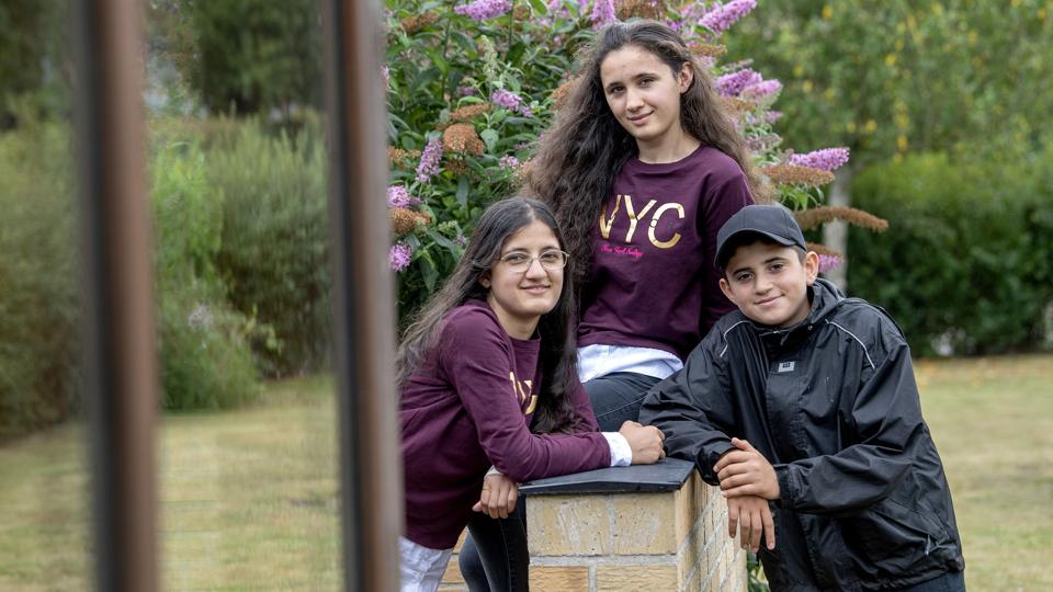 Kristin, Zainab og Khalil deltog i alle seks udflugter. Foto: Lars Pauli <i>Foto: Lars Pauli</i>