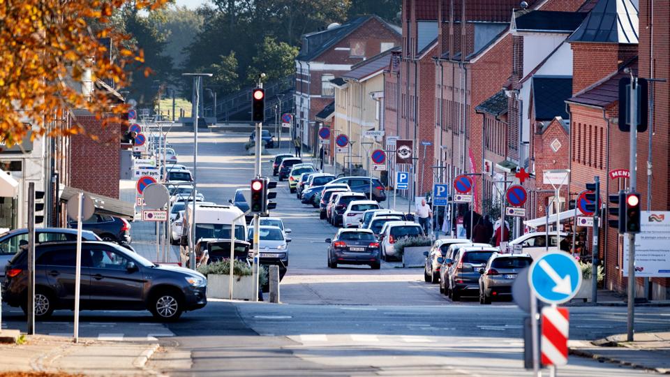Støvring midtby har i mange år trængt til en markant fornyelse, der kan gøre byen mere levende. <i>Arkivfoto: Torben Hansen</i>