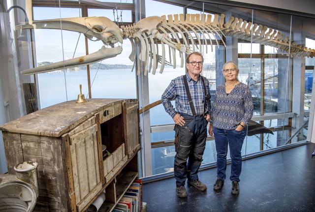 Peter og Lene Leth har brugt mange timer på at få sejhvalen tilbage til Hobro og forberede udstillingen.  Foto. Lars Pauli