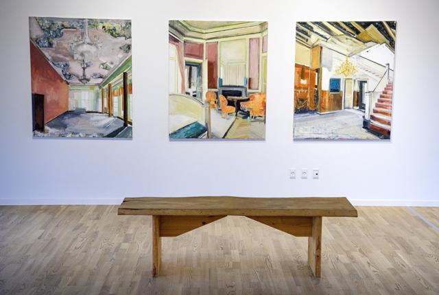 Det er lykkedes Morsø Kunstforening at forlænge udstillingen med Hanne Schmidts malerier frem til 21. juni. Den blev hårdt ramt af nedlukningen af landet som følge af coronakrisen. Arkivfoto: Peter Mørk
