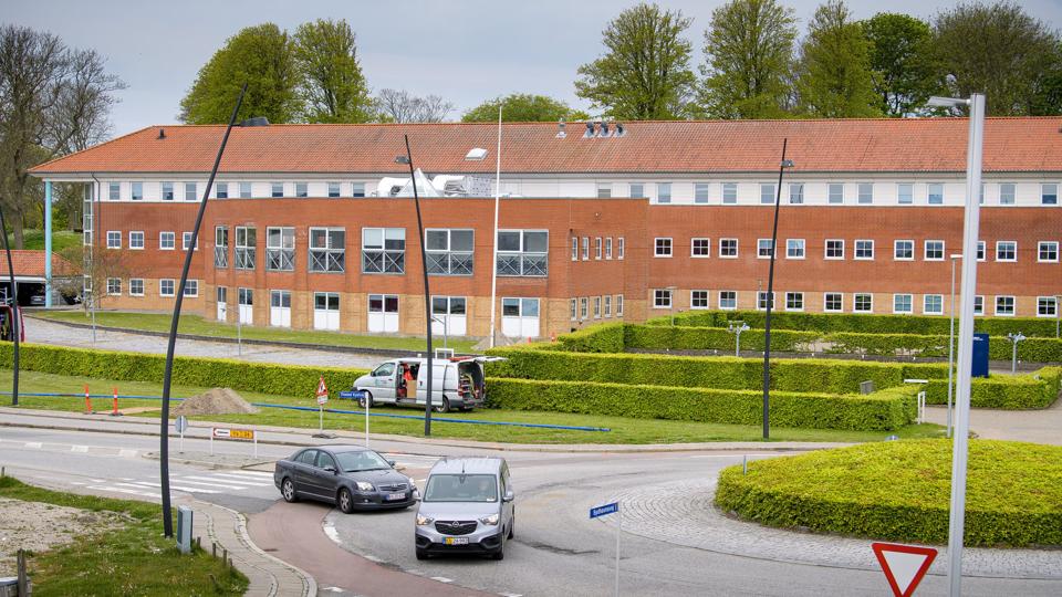 Når Gældsstyrelsen har besat de 30 nye stillinger i Thisted, vil styrelsen beskæftige 190 medarbejdere på sine kontorer i bygningen på Kystvejen.Foto: Bo Lehm
