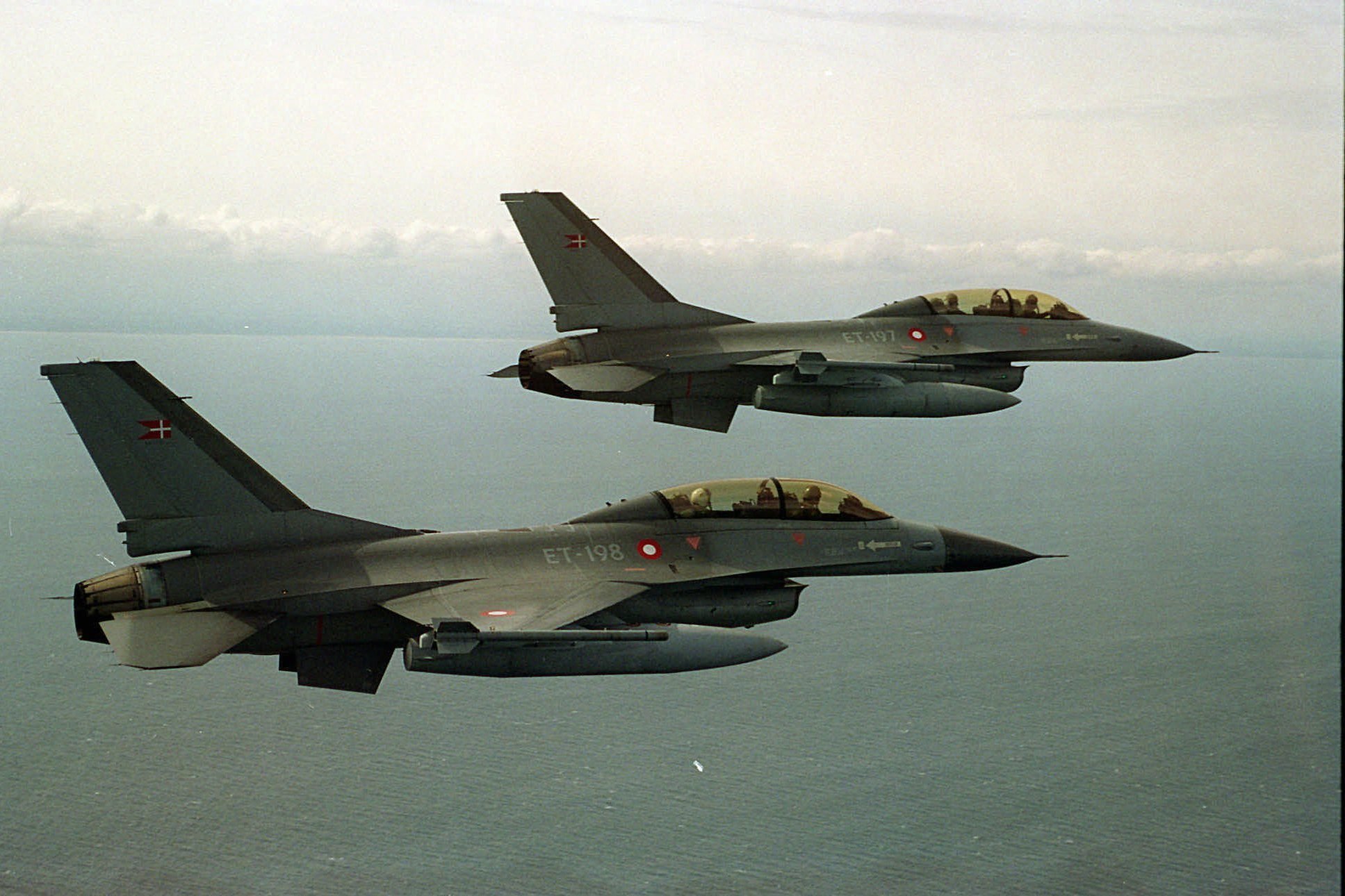F16-jagere assisterede ved bombetrussel
