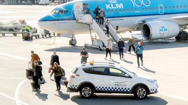 Det er lang tid siden, at der er landet og lettet fly fra Aalborg med kurs mod udlandet. Eneste afgange og ankomster er til og fra København. Arkivfoto: Lars Pauli <i>Foto: Lars Pauli</i>