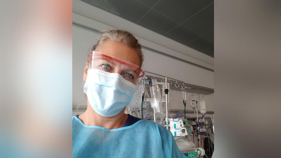 I dag har Tina Hjortkær Nielsen sidste arbejdsdag på den intensive afdeling for corona-patienter.