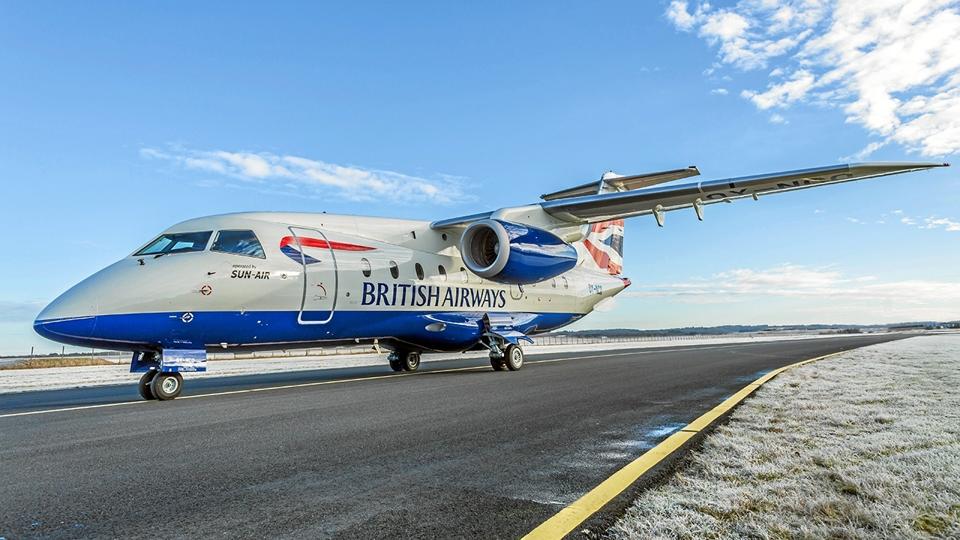 Sun-Air er blandt andet kendt for franchisesamarbejdet med British Airways, som siden 1996 har medført, at alle ruteflyvninger sker i British Airways-regi, ligesom alle fly fremstår i British Airways-bemaling. Foto: Sun-Air