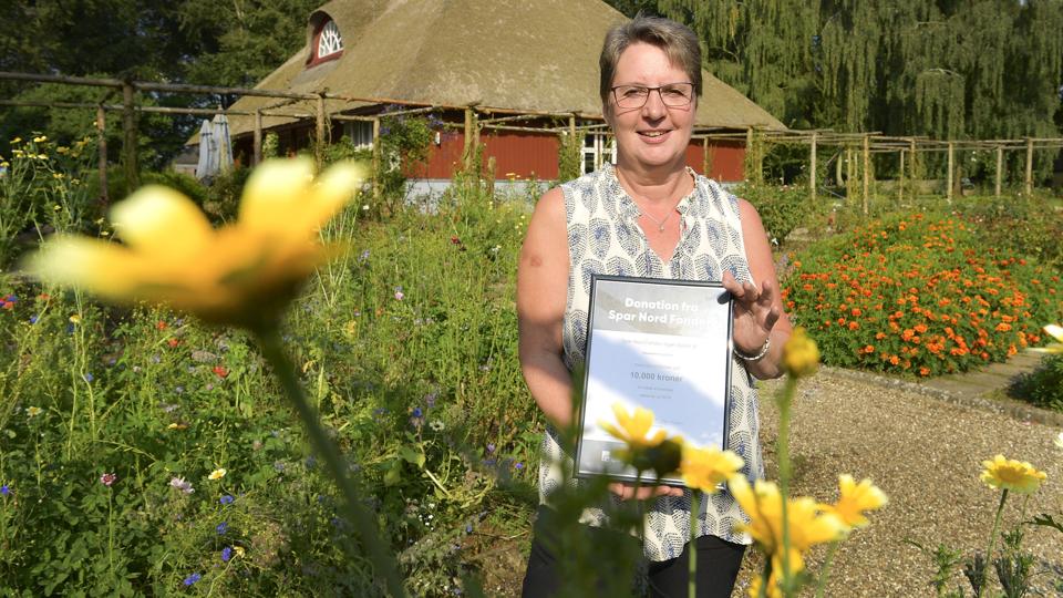 Lydanlægget er allerede købt, så det er godt der også kom penge til det, viser rosenparkens formand, Ulla Skov. Her skal der der løbende donationer til, hvis parken skal udvikles til at blive en større attraktion. Foto: Michael Koch <i>Michael Koch</i>
