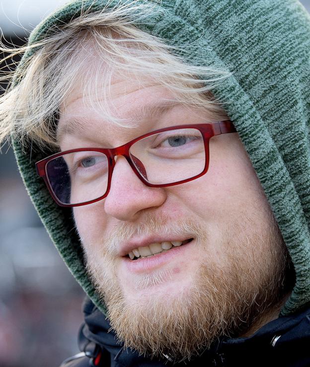 Slavomir Sheperd. Grafiker på 28 år. Foto: Lars Pauli.