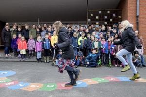 Thorup-Klim Skole har et af landets bedste trivselsmiljøer: Freja og Mine har et bud på hvorfor