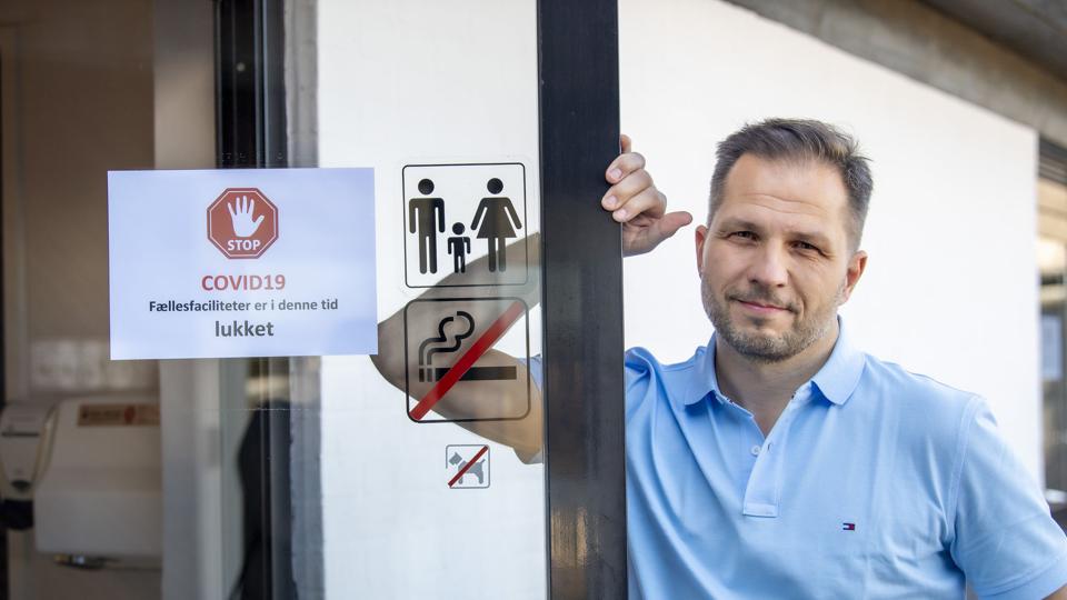 - Jeg synes det er at gamble med folks sikkerhed og helbred, at nogen vælger at åbne toiletter og fællesrum på campingpladserne, mener Kasper Wæhrens, ejer og leder af Tannisby Camping. Foto: Kim Dahl Hansen <i>Kim Dahl Hansen</i>
