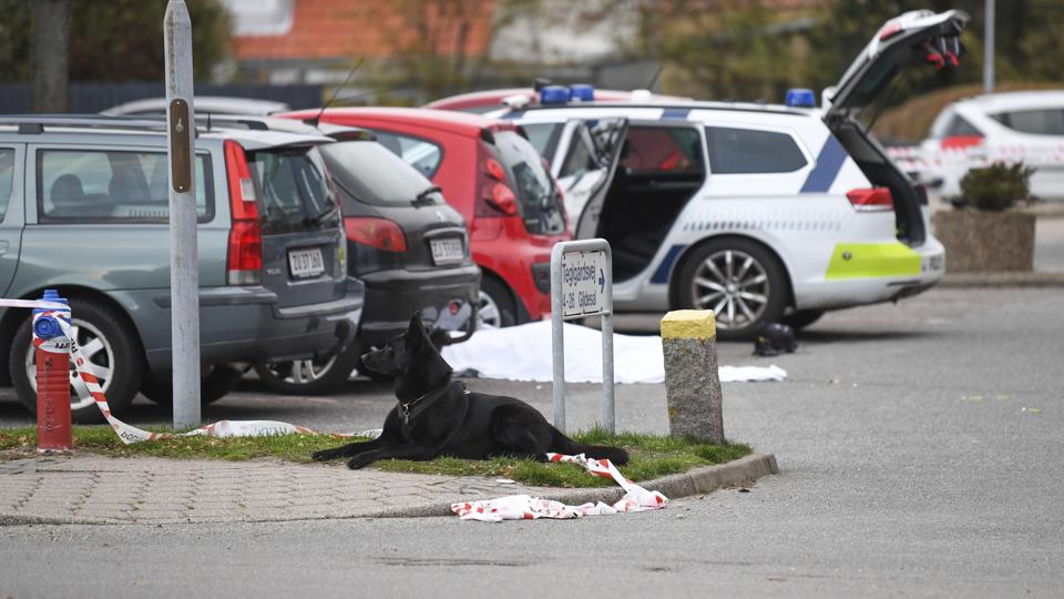 Her på parkeringspladsen på Teglgårdsvej stak den 65-årige kvinden med en kniv. Arkivfoto: Jan Pedersen <i>Foto: Henrik Bo</i>