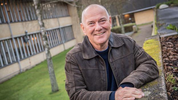 - Jeg er bekymret for, at en i forvejen dårlig løsning også bliver den dyreste, siger Peter Hansen (S).