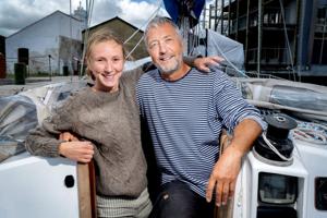 Far og datter krydser Atlanten i sejlbåd: - Det er nogle storslåede ting, man oplever sammen