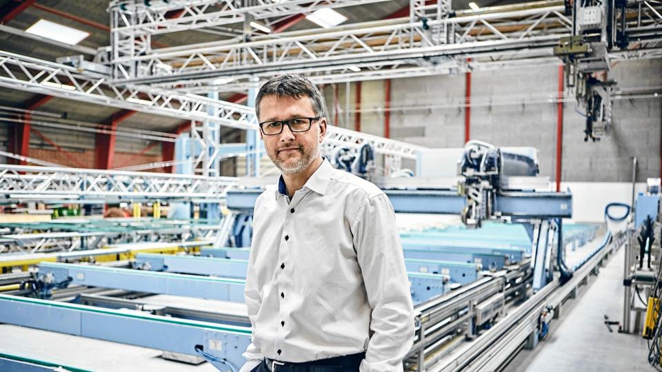 Thomas Raunsbæk forventer ikke, at der bliver færre medarbejdere i Løgstør som følge af den nye robot - tværtimod. Privatfoto