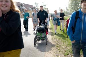 March mod ensomhed er nået til Nordjylland: Efterskole og værested fulgte 28-årige Patrick på vejen mod Aalborg