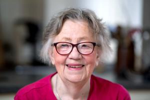 Revydronningen fra Hobro fylder 90 - og hun griner endnu