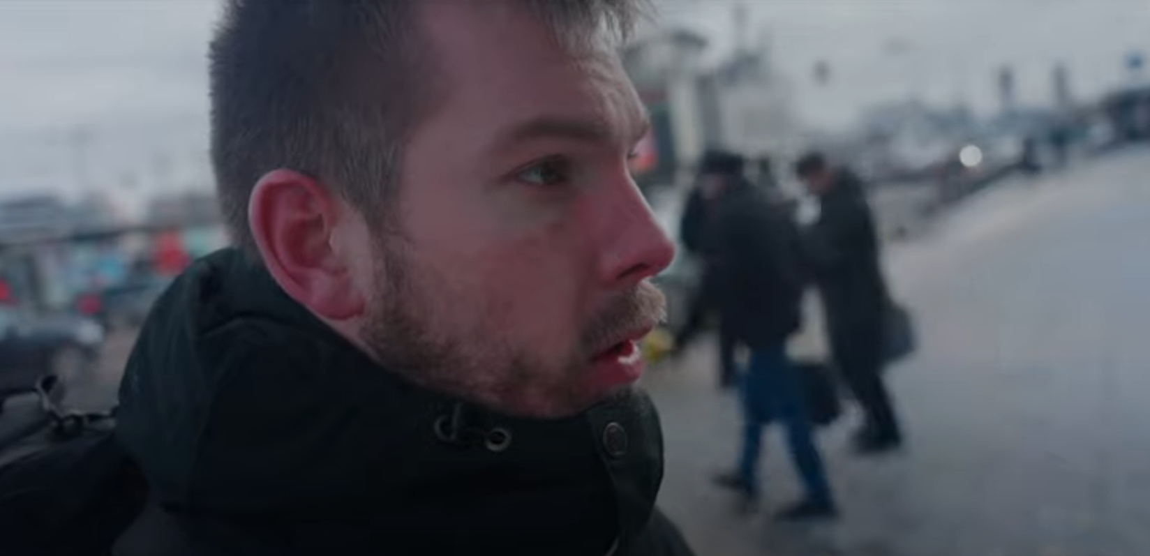 Thomas vågnede ved bombenedslag: Så ville han ud af Ukraine