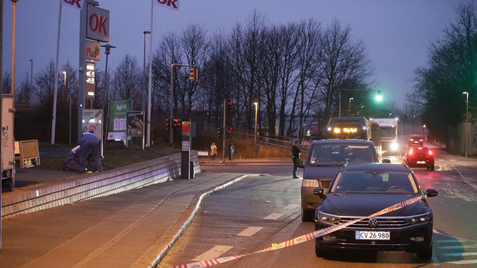 Natten til tirsdag fandt en politipatrulje en død mand i en bil i Viby i Aarhus. Manden var blevet dræbt af skud. <i>Presse-Foto.dk/Ritzau Scanpix</i>