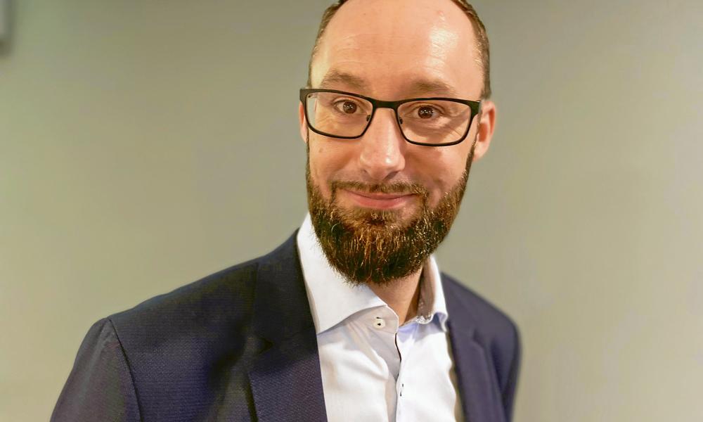 - Det skal koste det offentlige hver gang man ønsker at få oplysninger ud af virksomhederne. Det vil synliggøre de omkostninger, som man pålægger virksomhederne, mener cheføkonom Martin Kyed, SMVdanmark. - Det skal koste det offentlige hver gang man ønsker at få oplysninger ud af virksomhederne. Det vil synliggøre de omkostninger, som man pålægger virksomhederne, mener cheføkonom Martin Kyed, SMVdanmark.