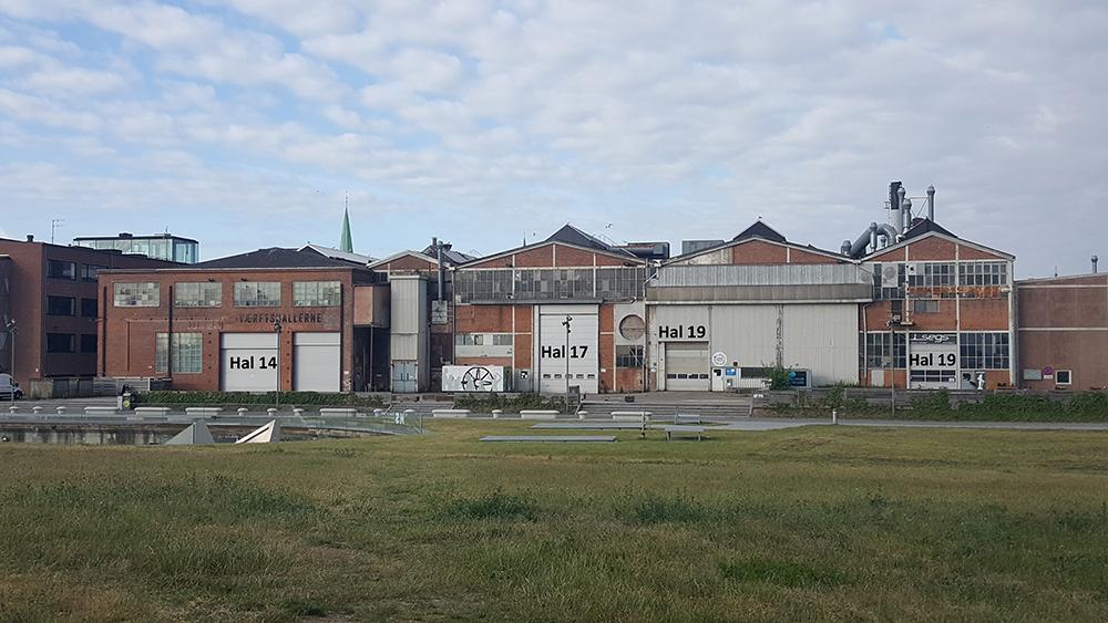 Det er Hal 19, som kan ses på billedet her, der skal omdannes til bådebygger- og sejlmageruddannelse. Det er Hal 19, som kan ses på billedet her, der skal omdannes til bådebygger- og sejlmageruddannelse.