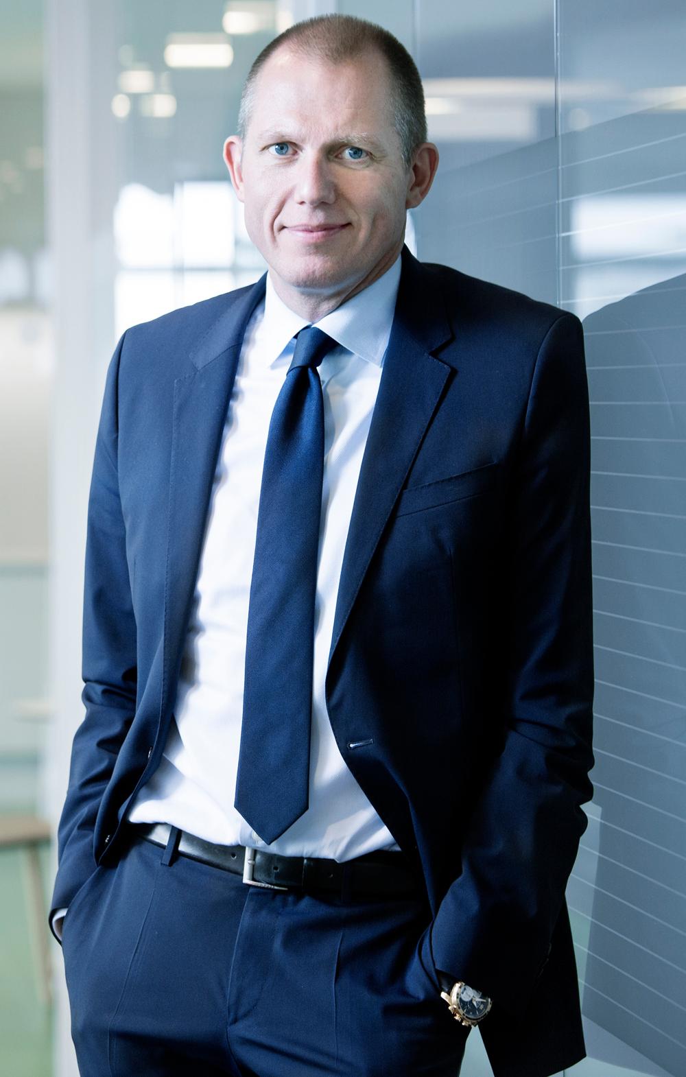- Vores paroler om grøn omstilling bliver modtaget meget forskelligt, så snart man bevæger sig uden for Skandinavien, fortæller DSV's administrerende direktør, Jens Bjørn Andersen. - Vores paroler om grøn omstilling bliver modtaget meget forskelligt, så snart man bevæger sig uden for Skandinavien, fortæller DSV's administrerende direktør, Jens Bjørn Andersen.