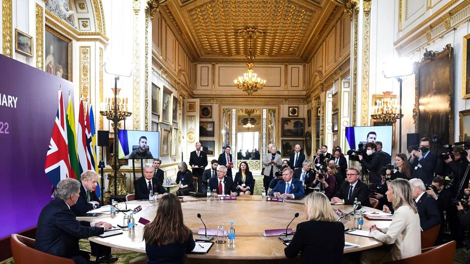 Premierminister Boris Johnson var tirsdag vært for et møde i forsvarssamarbejdet Joint Expeditionary Force i London. Fra Danmark deltog forsvarsminister Morten Bødskov (S). <i>Justin Tallis/Ritzau Scanpix</i>