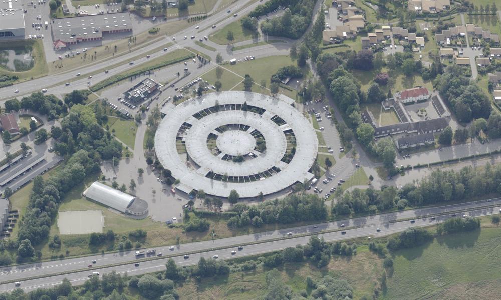 Cirkelhuset i Kokkedal kan snart vige pladsen for en hel ny bymidte. Cirkelhuset i Kokkedal kan snart vige pladsen for en hel ny bymidte.