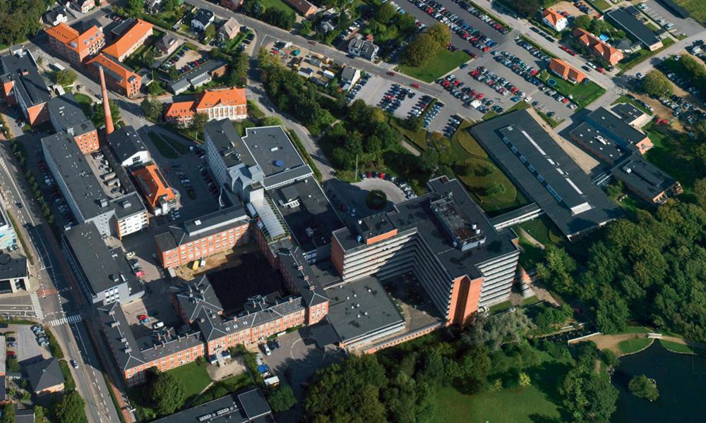 Efter udflytning fra Holstebro Sygehus til DNV-Gødstrup bliver den store hospitalsgrund omdannet til et nyt boligkvarter.