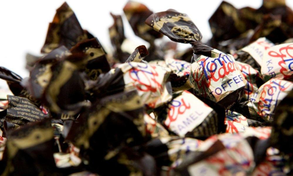 I løbet af tre-fire år udfaser Toms Gruppen al produktion af chokolade i Ballerup ved København og flytter produktionen til Nowa Sól i Polen. I løbet af tre-fire år udfaser Toms Gruppen al produktion af chokolade i Ballerup ved København og flytter produktionen til Nowa Sól i Polen.