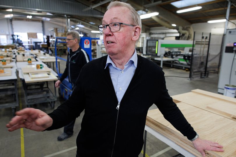 DI Thy-Mors formand Tage Odgaard havde tidligere i år svært ved at skaffe ansatte til sin egen virksomhed Frontego. Nu er det især træleverancerne, der er problemer med. <i>Foto: Bo Lehm</i>