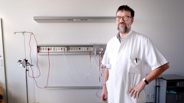 Henrik Nielsen er overlæge ved Infektionsmedicinsk Afdeling på Aalborg Universitetshospital. <i>Arkivfoto: Torben Hansen</i>